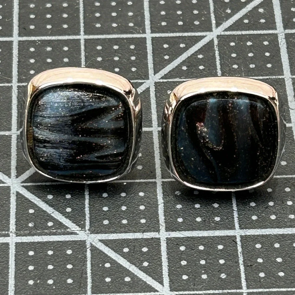 Vintage Hickok USA Cufflinks Silver Tone Square Blue Black Swirl Toggle Back